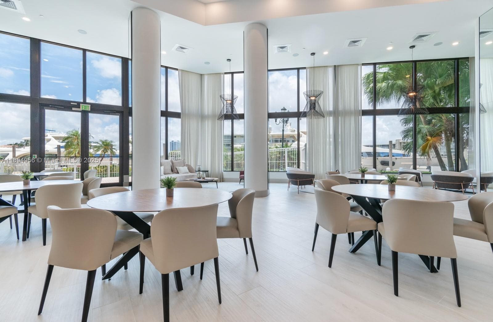 1000 E Island Blvd # 1403, Aventura FL 33160 — 86