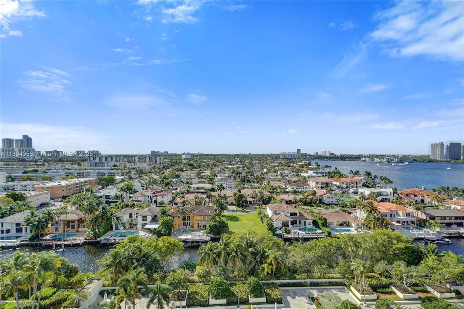 1000 E Island Blvd # 1403, Aventura FL 33160 — 65