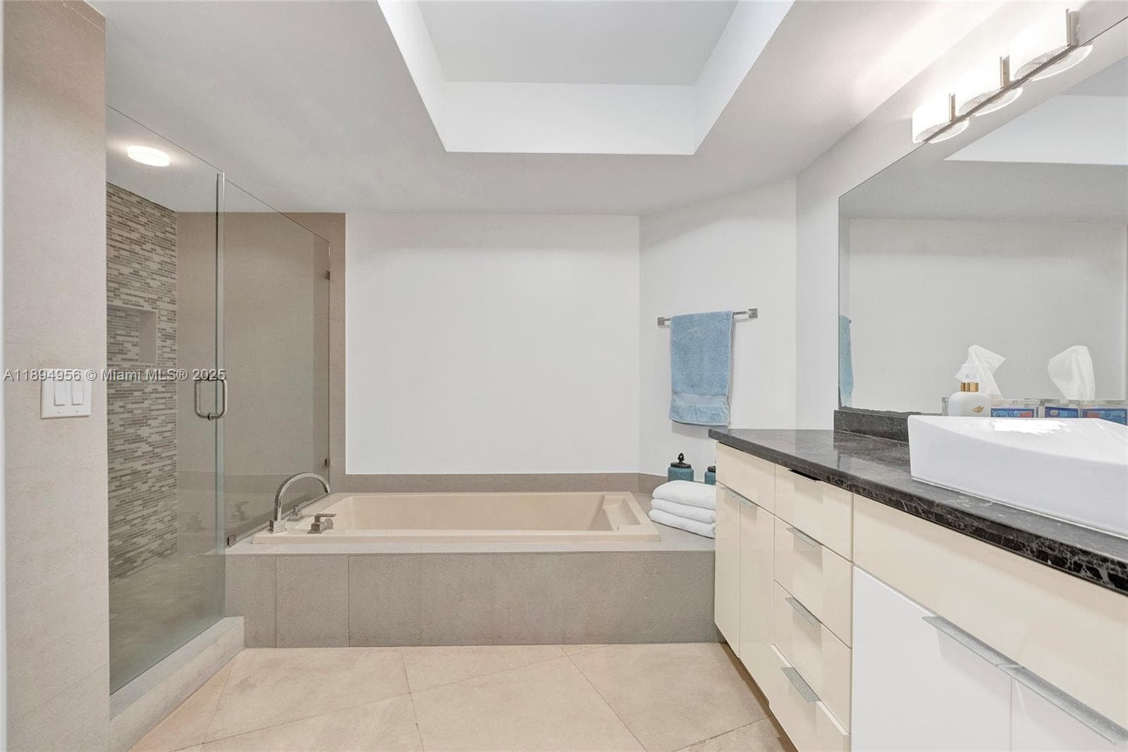 1000 E Island Blvd # 1403, Aventura FL 33160 — 49