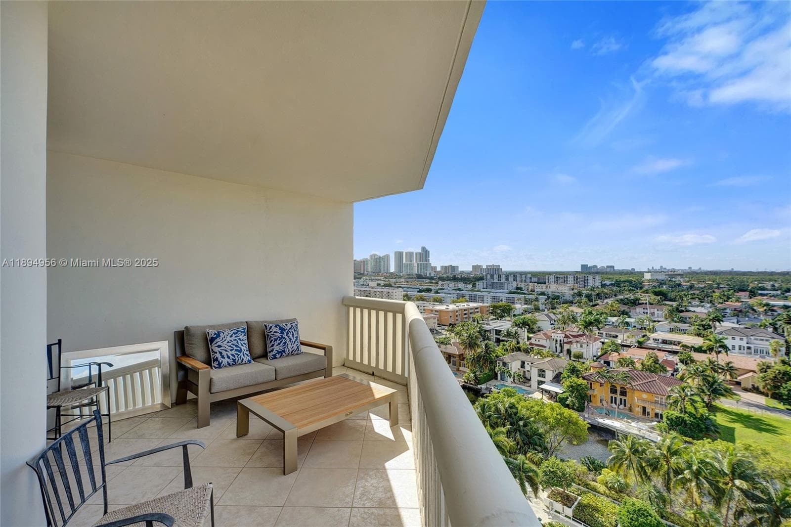 1000 E Island Blvd # 1403, Aventura FL 33160 — 54