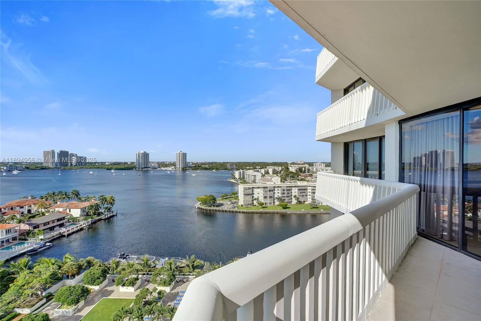 1000 E Island Blvd # 1403, Aventura FL 33160 — 58