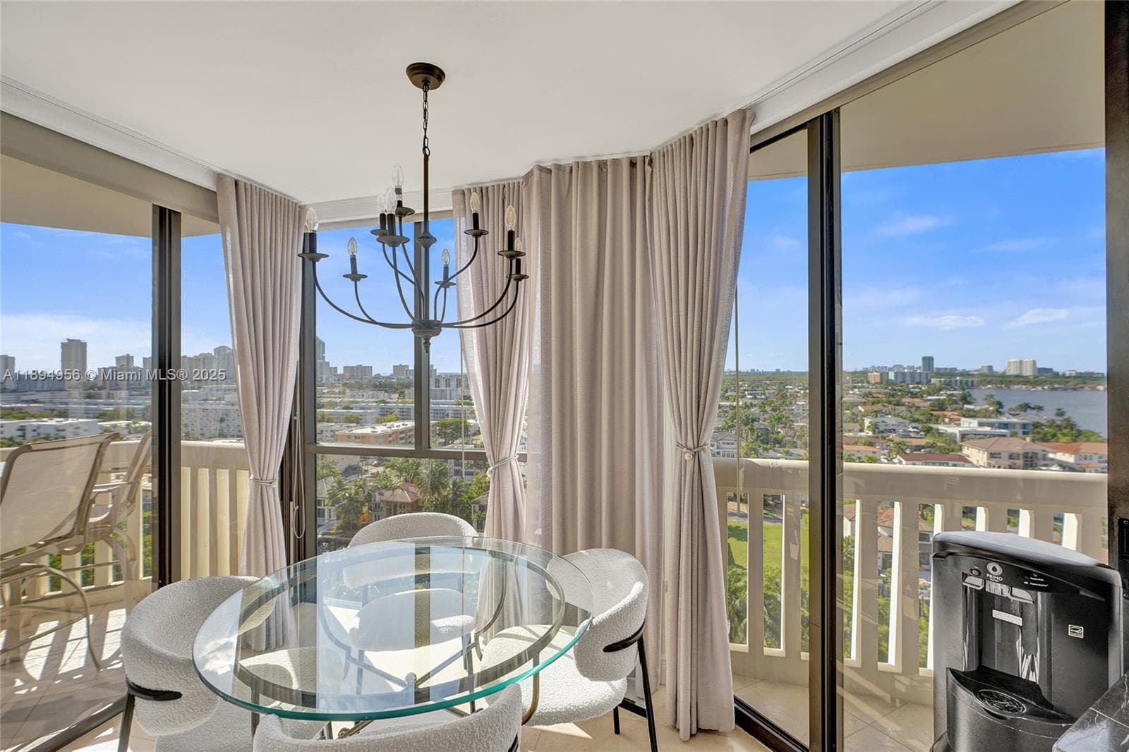 1000 E Island Blvd # 1403, Aventura FL 33160 — 19