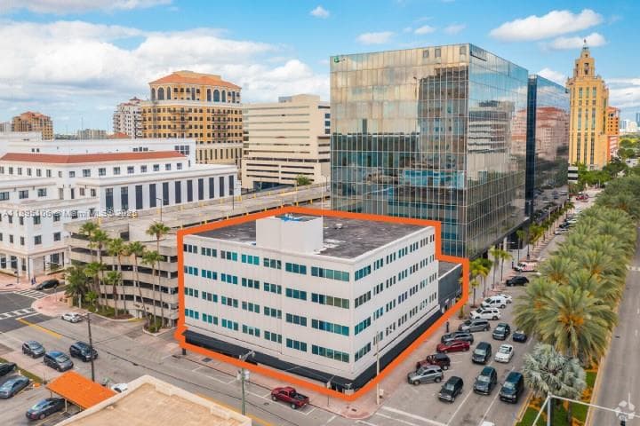 299 Alhambra Cir # 316, Coral Gables FL 33134 — 1