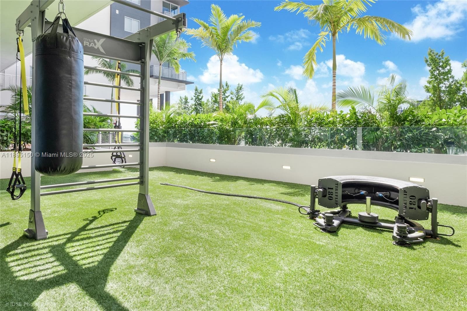 9600 S Dixie Hwy # C1, Miami FL 33156 — 31