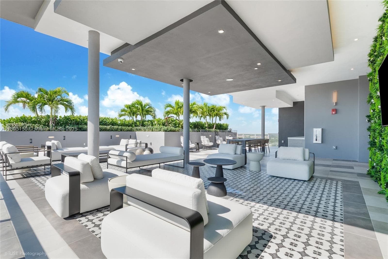 9600 S Dixie Hwy # C1, Miami FL 33156 — 4