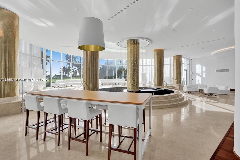 5161 Collins Ave # 1211, Miami Beach FL 33140 — 23