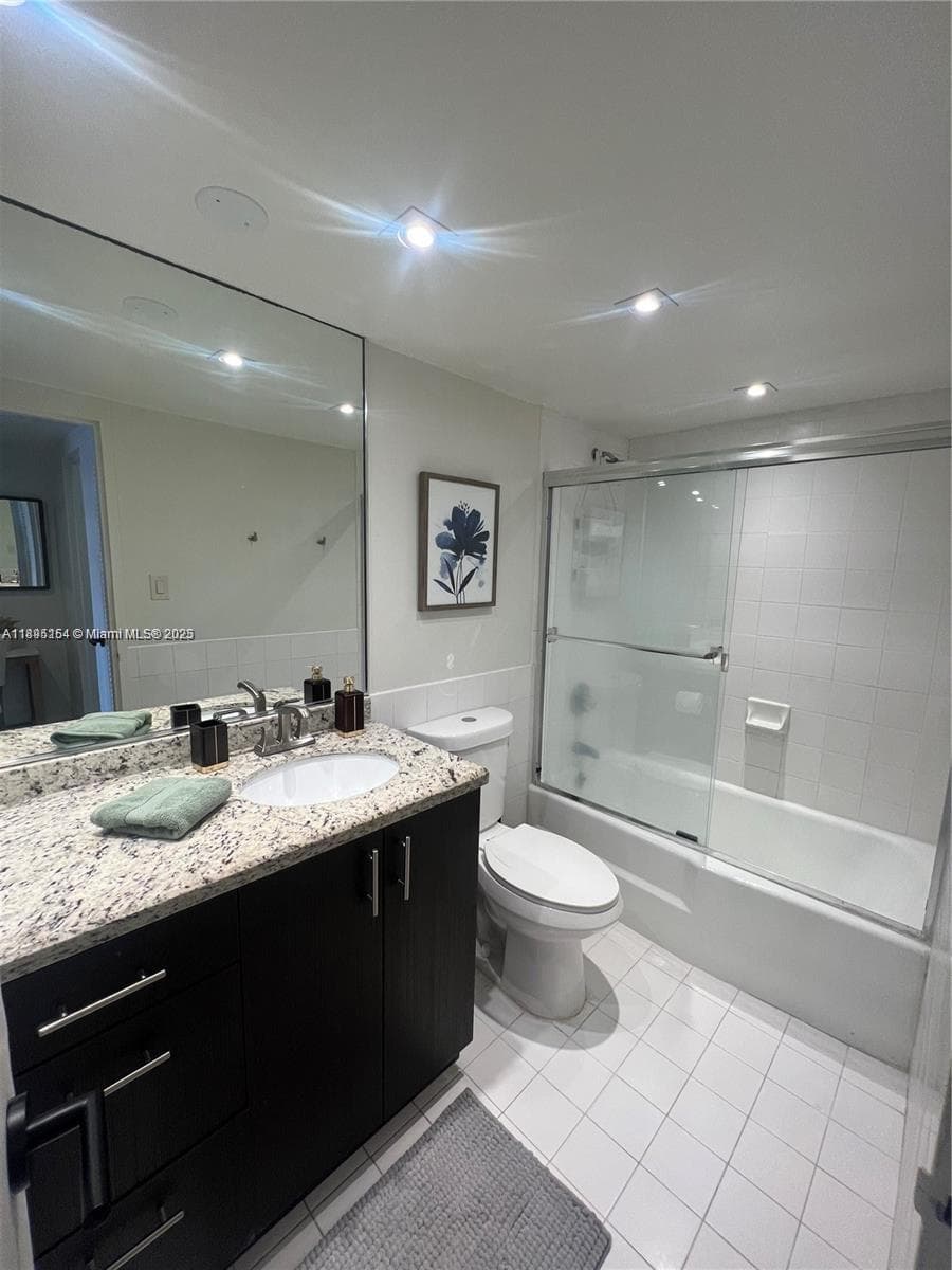 5161 Collins Ave # 1211, Miami Beach FL 33140 — 18