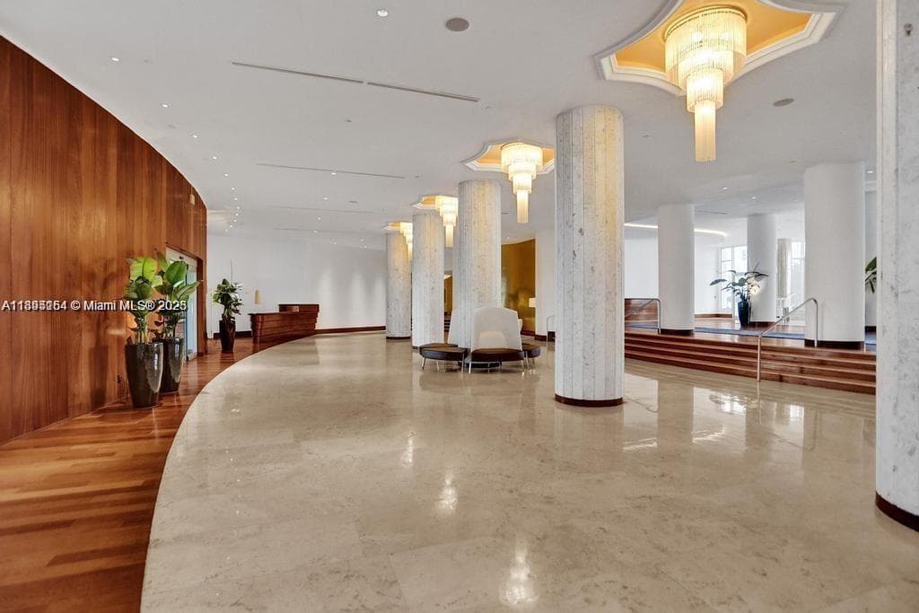 5161 Collins Ave # 1211, Miami Beach FL 33140 — 21