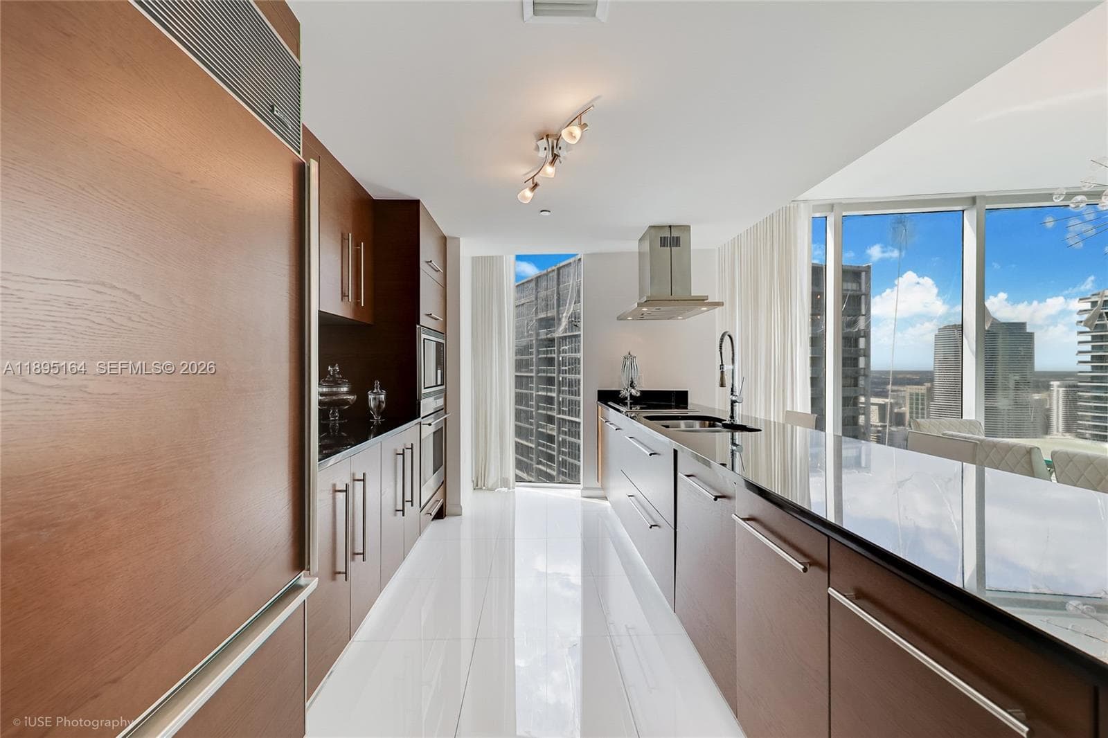 495 Brickell Ave # 4710, Miami FL 33131 — 9
