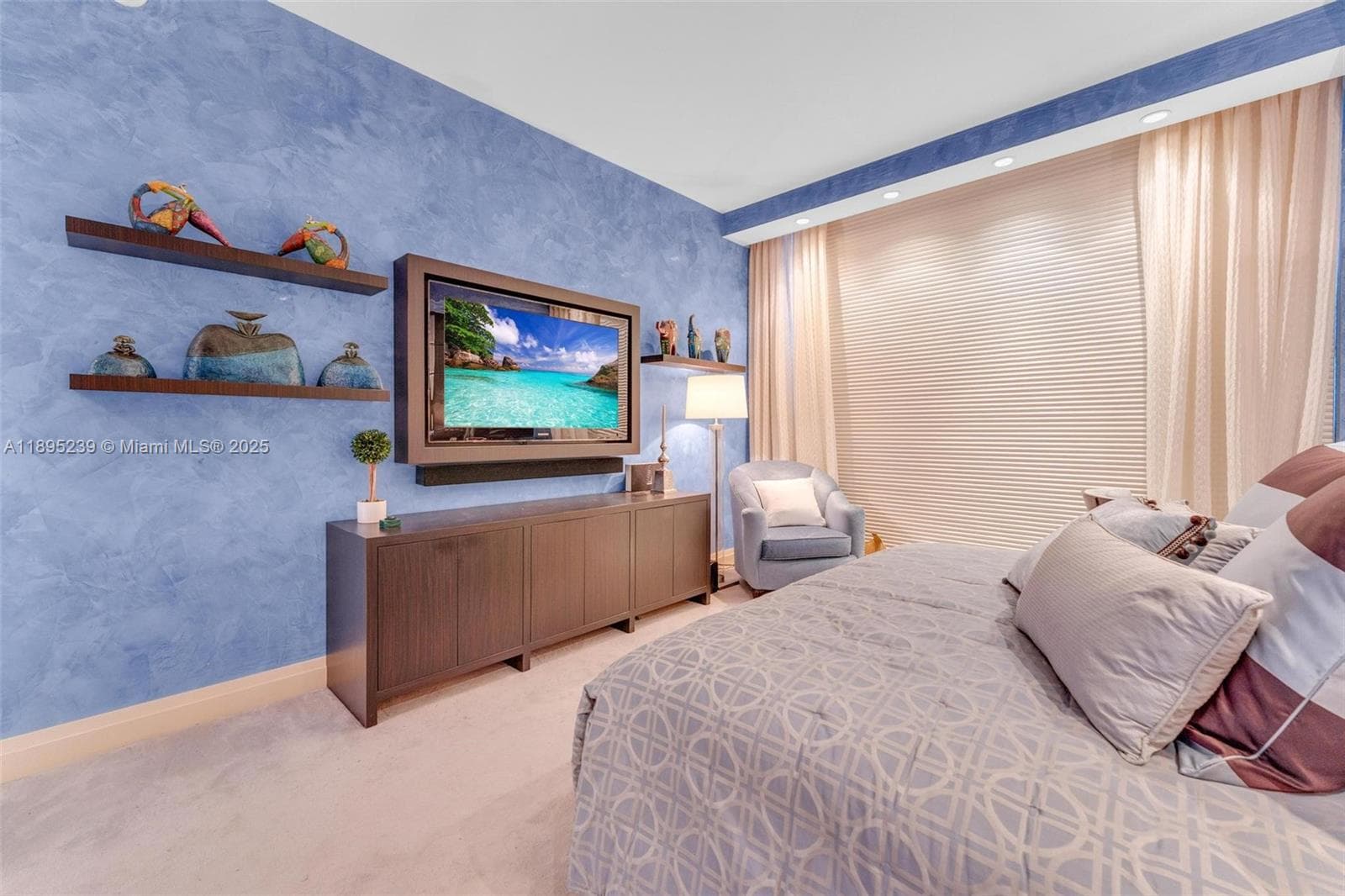50 S Pointe Dr # 705, Miami Beach FL 33139 — 17