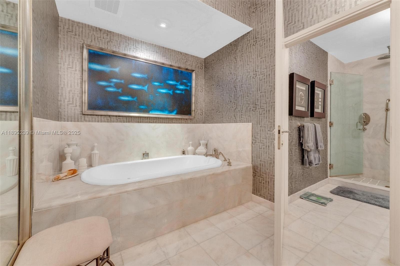 50 S Pointe Dr # 705, Miami Beach FL 33139 — 20