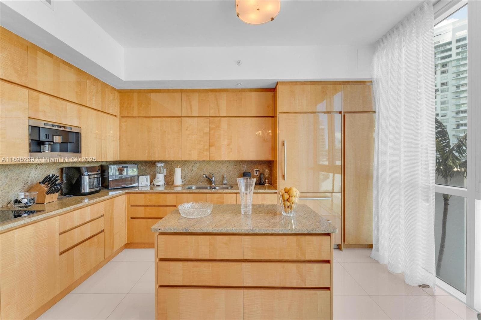 50 S Pointe Dr # 705, Miami Beach FL 33139 — 11