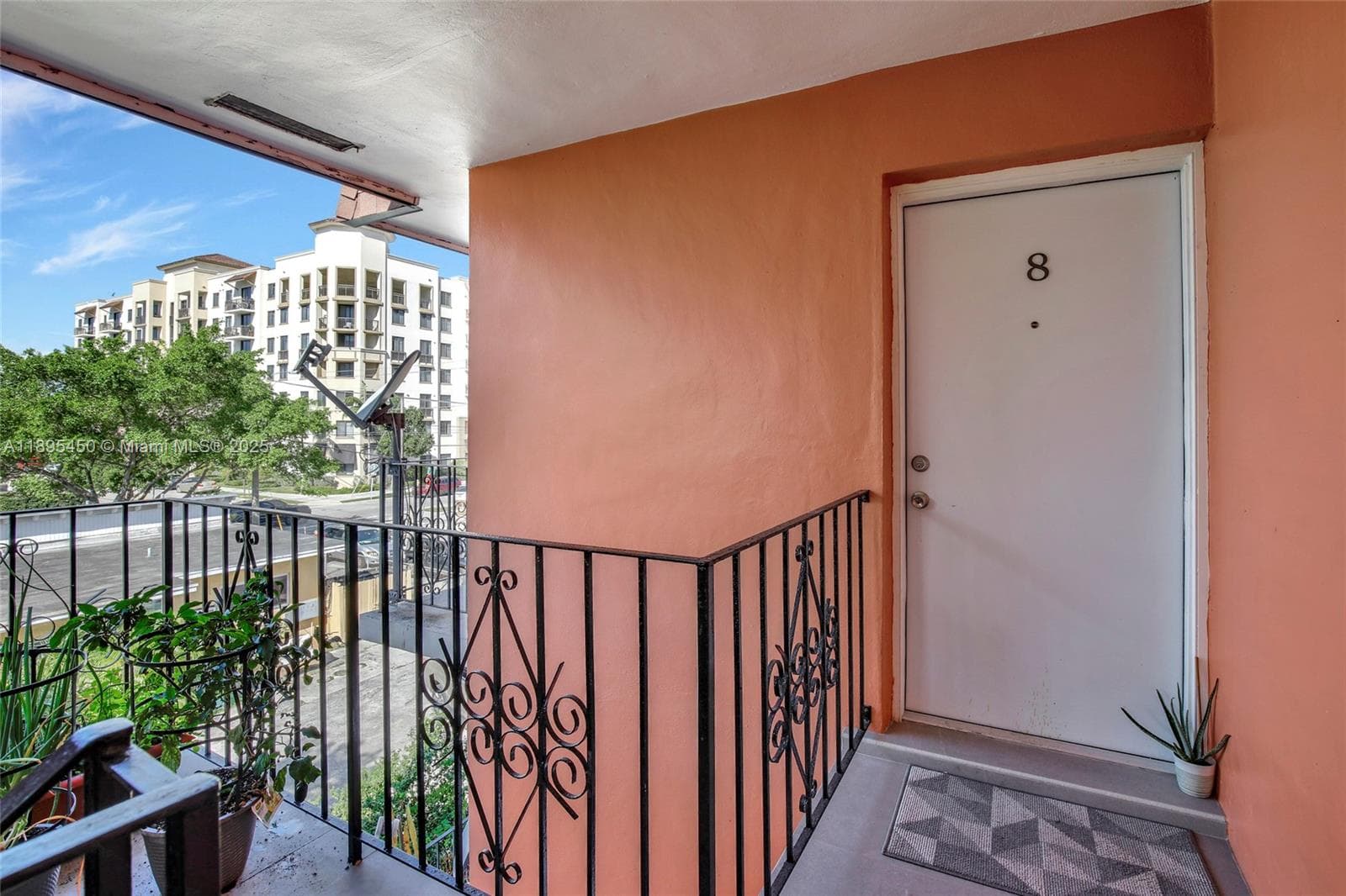 458 SW 9th St # 8, Miami FL 33130 — 16