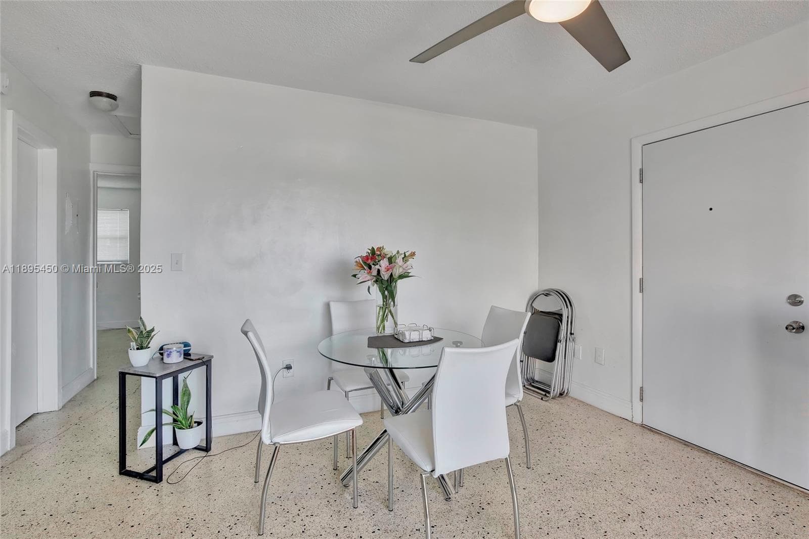 458 SW 9th St # 8, Miami FL 33130 — 3