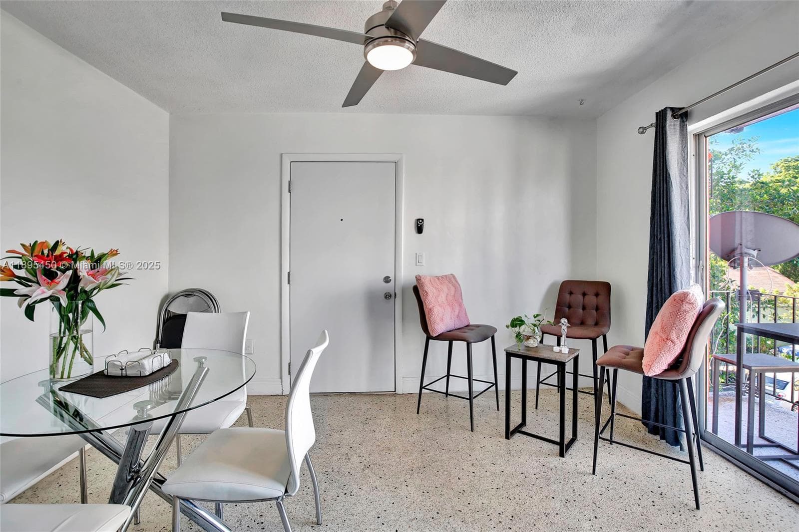 458 SW 9th St # 8, Miami FL 33130 — 5