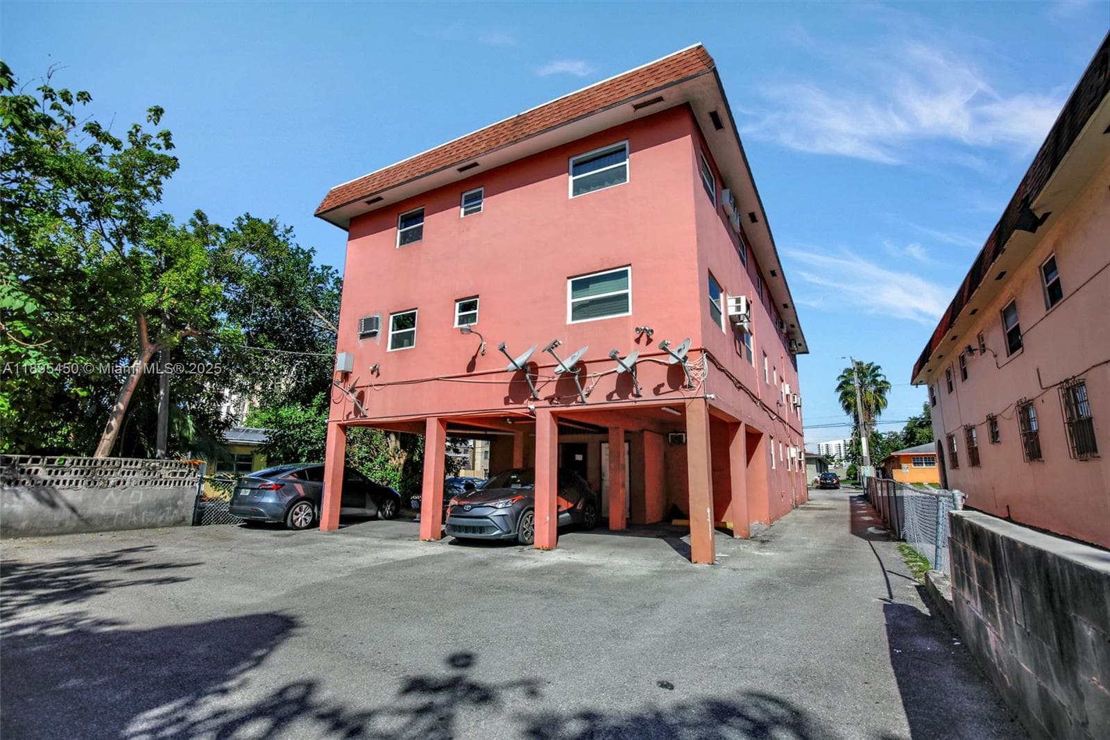 458 SW 9th St # 8, Miami FL 33130 — 18