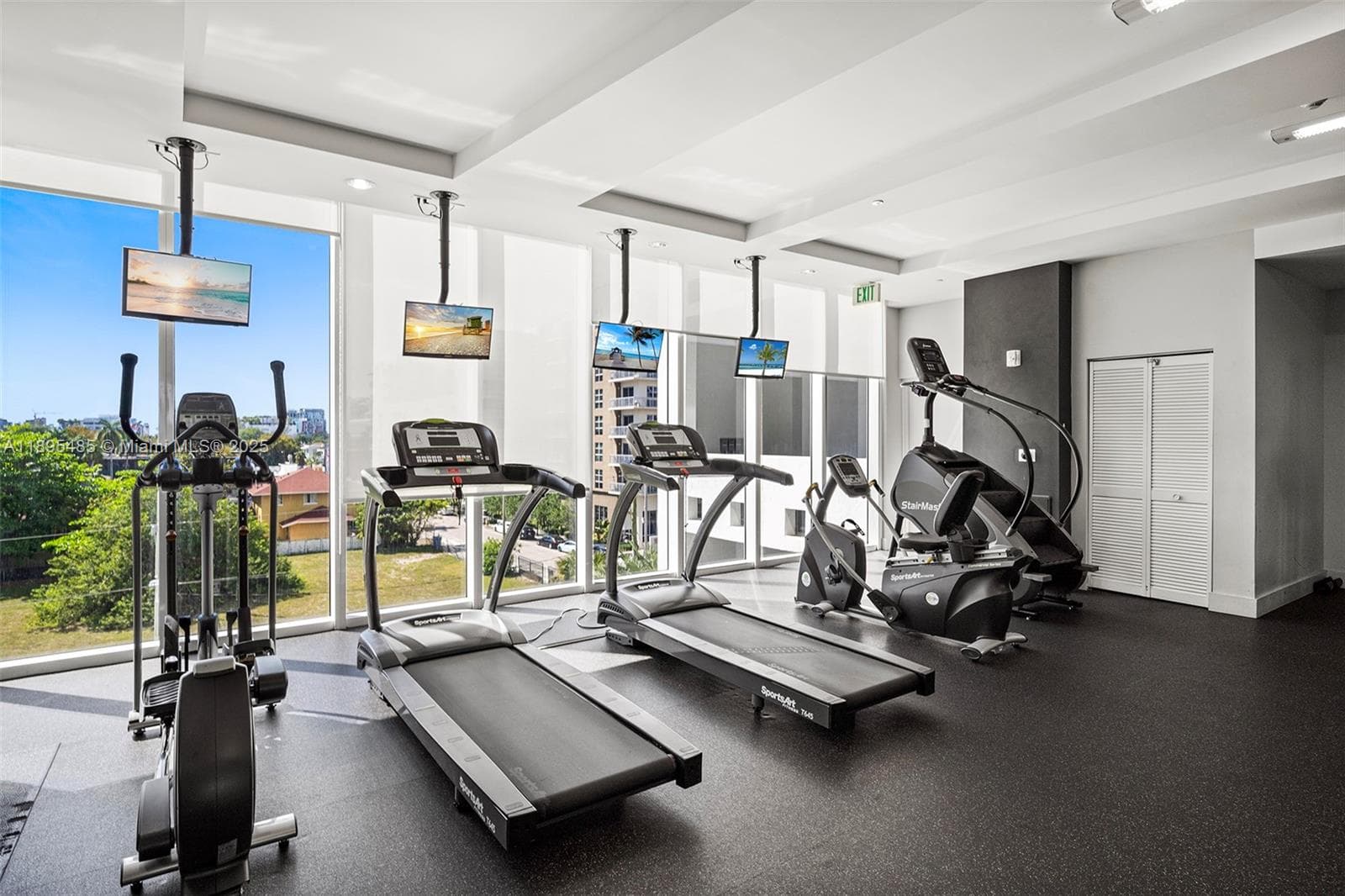600 NE 27th St # 3105, Miami FL 33137 — 50