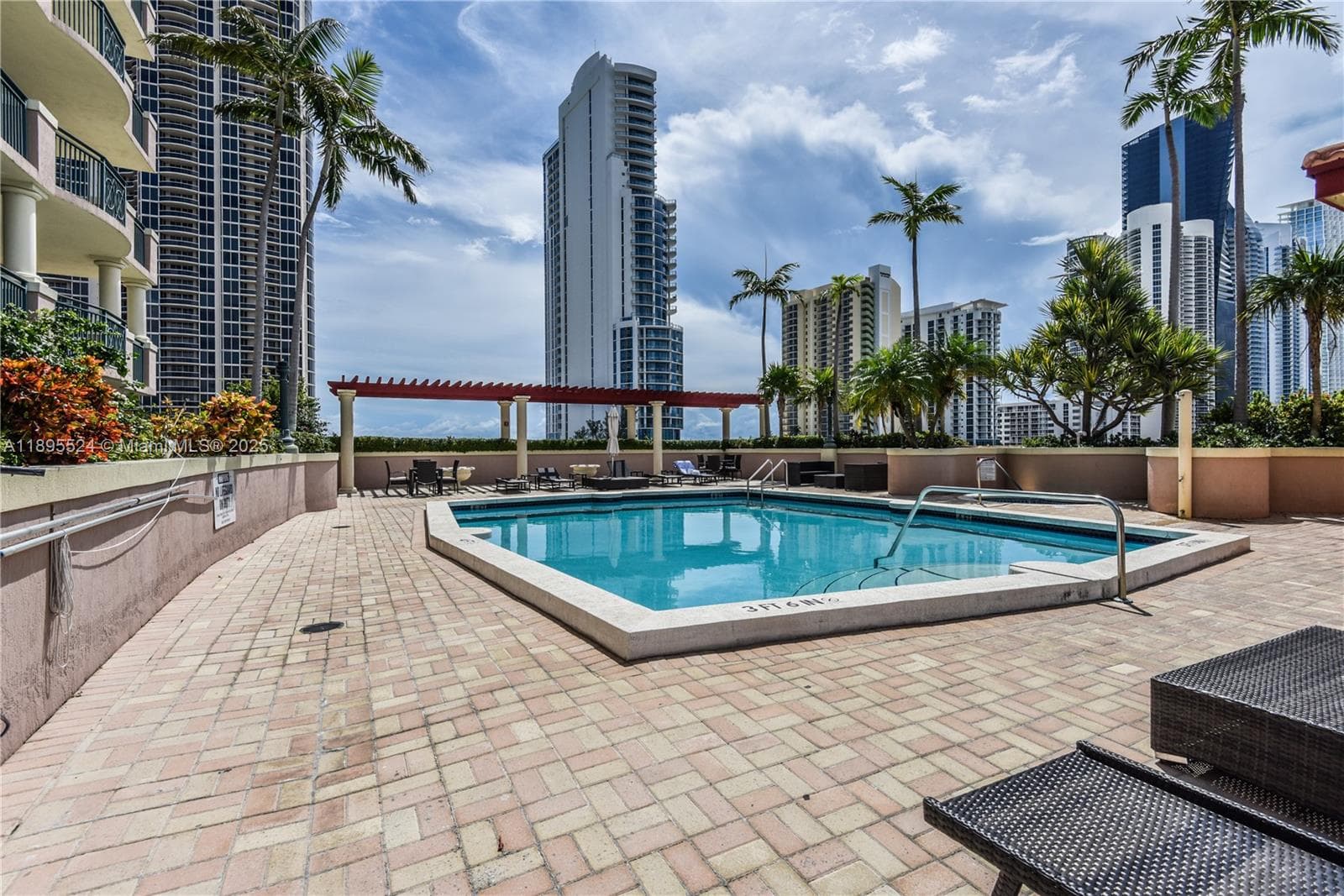 17555 SW Atlantic Blvd, Sunny Isles Beach FL 33160 — 23