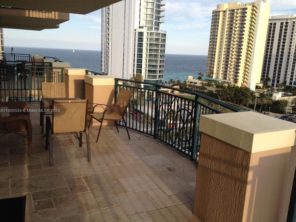 17555 SW Atlantic Blvd, Sunny Isles Beach FL 33160 — 13