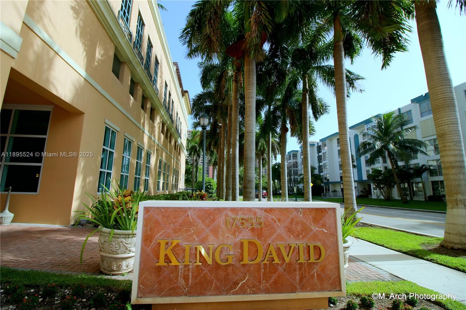 17555 SW Atlantic Blvd, Sunny Isles Beach FL 33160 — 26