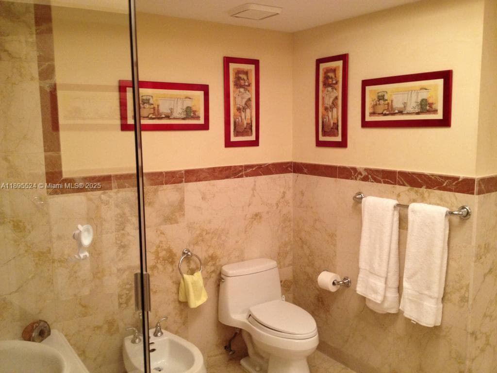17555 SW Atlantic Blvd, Sunny Isles Beach FL 33160 — 7