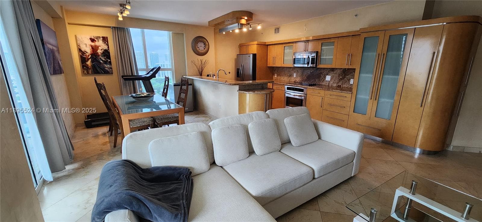 17555 SW Atlantic Blvd, Sunny Isles Beach FL 33160 — 1
