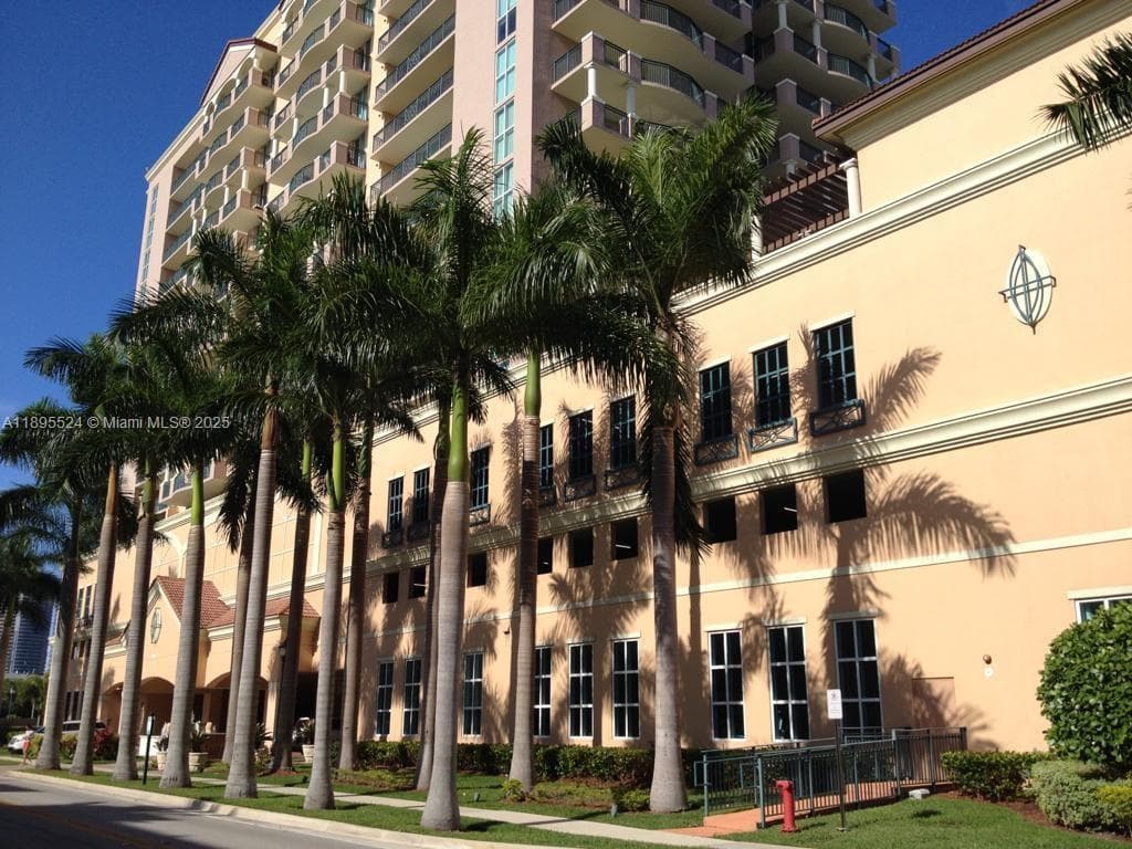 17555 SW Atlantic Blvd, Sunny Isles Beach FL 33160 — 21