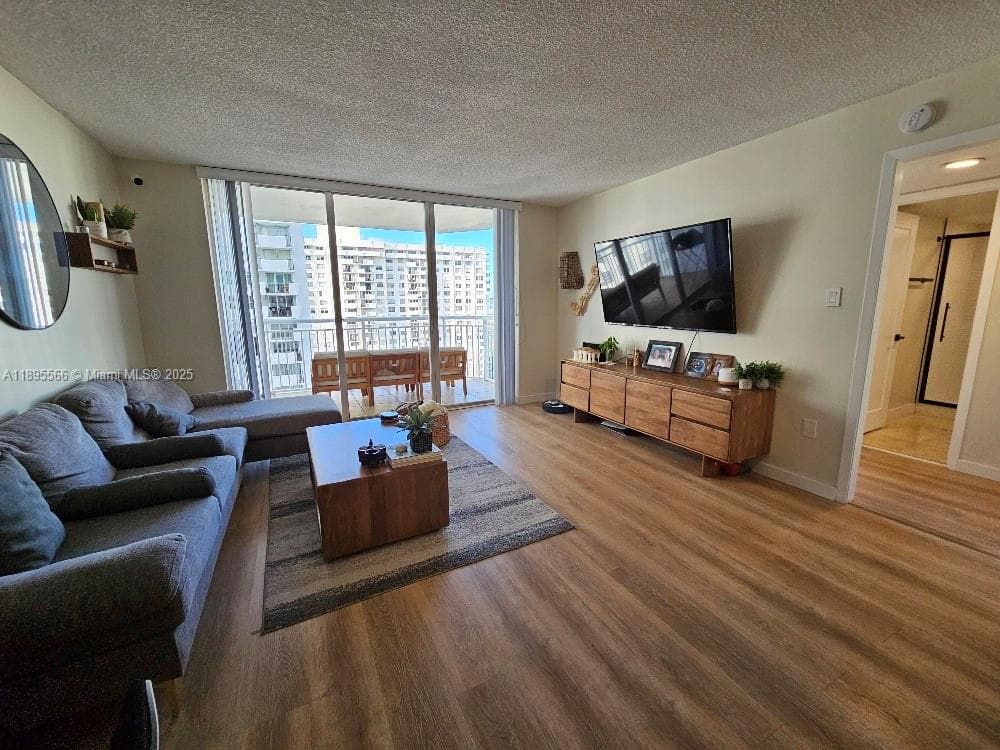 18061 Biscayne Blvd # 1602, Aventura FL 33160 — 7