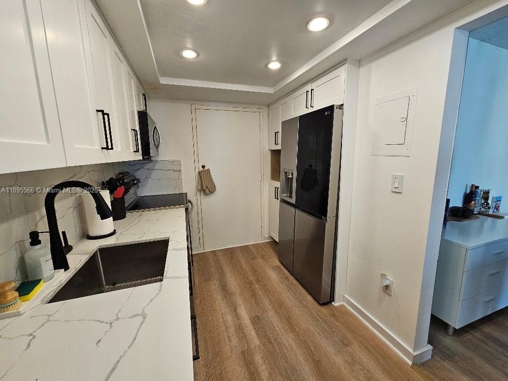 18061 Biscayne Blvd # 1602, Aventura FL 33160 — 1