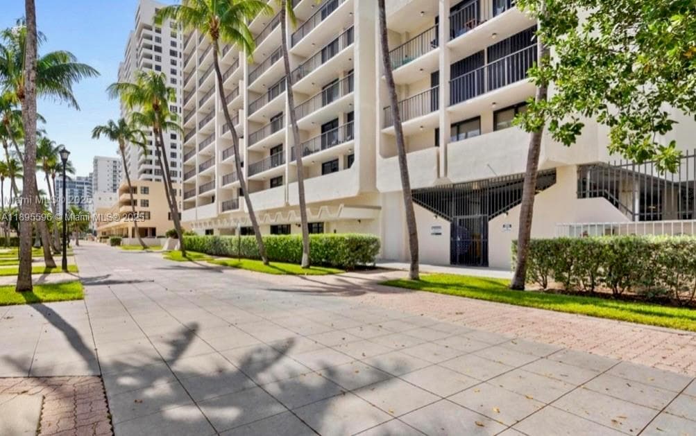 2625 Collins Ave # 1507, Miami Beach FL 33140 — 19