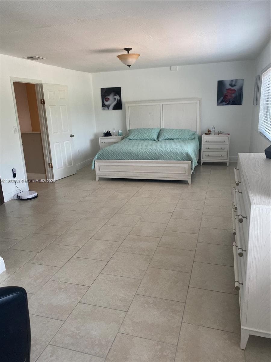 13208 SW 10th Ln, Miami FL 33184 — 8