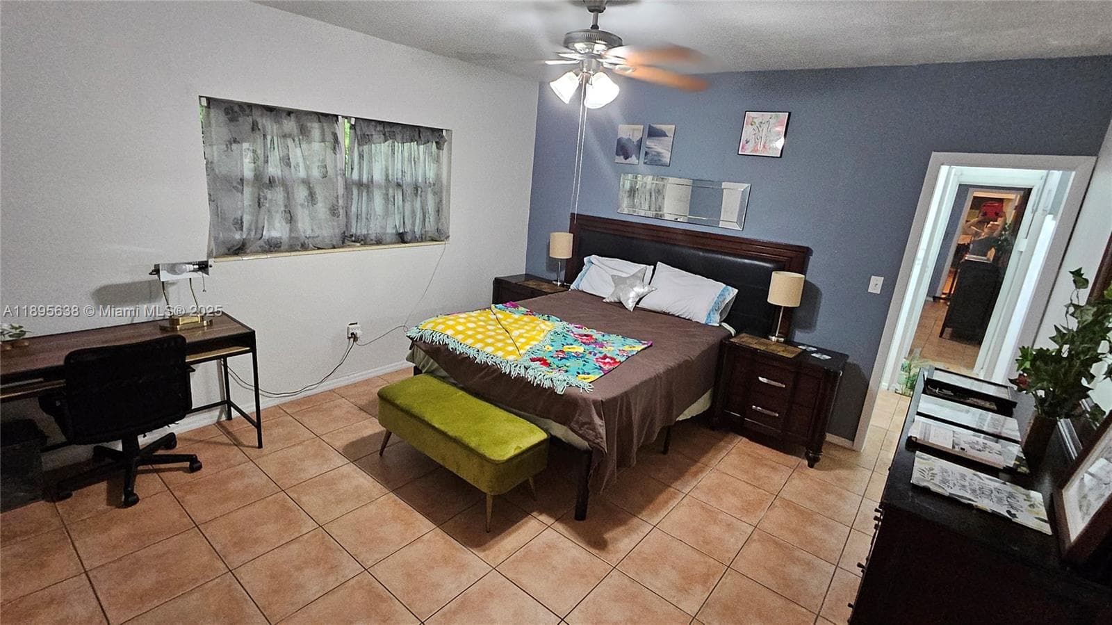 4201 SW 60th # 2, South Miami FL 33155 — 10