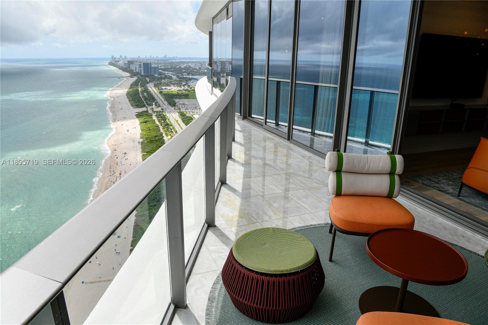 15701 Collins Ave # 4403, Sunny Isles Beach FL 33160 — 33