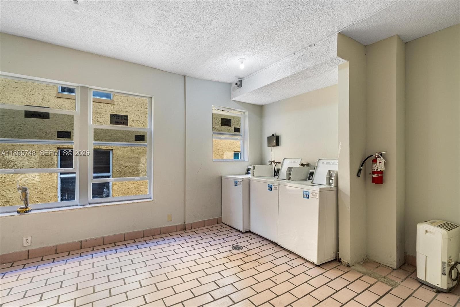 1320 Drexel Ave # 200, Miami Beach FL 33139 — 25