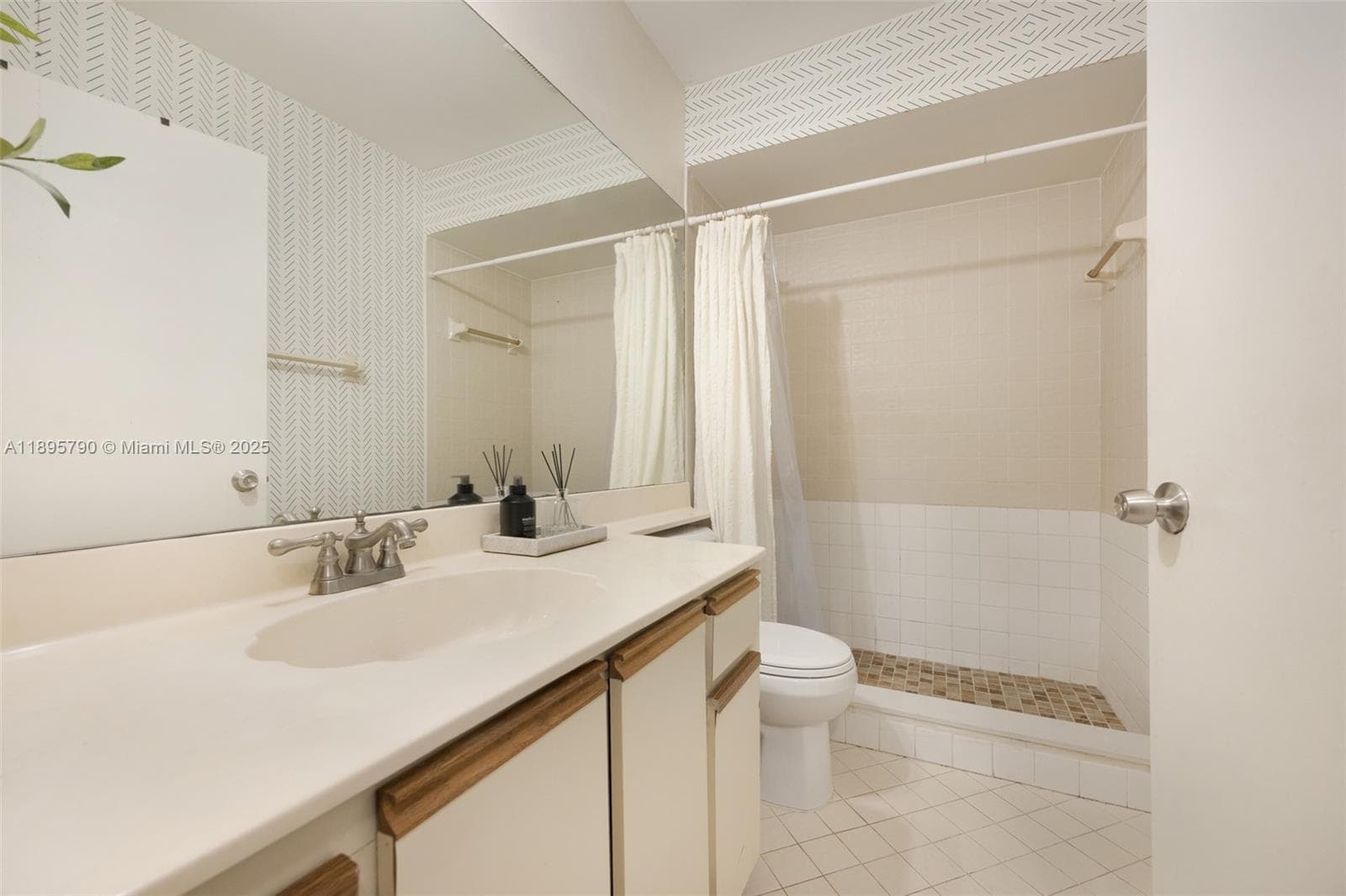 9730 SW 219th St, Cutler Bay FL 33190 — 23