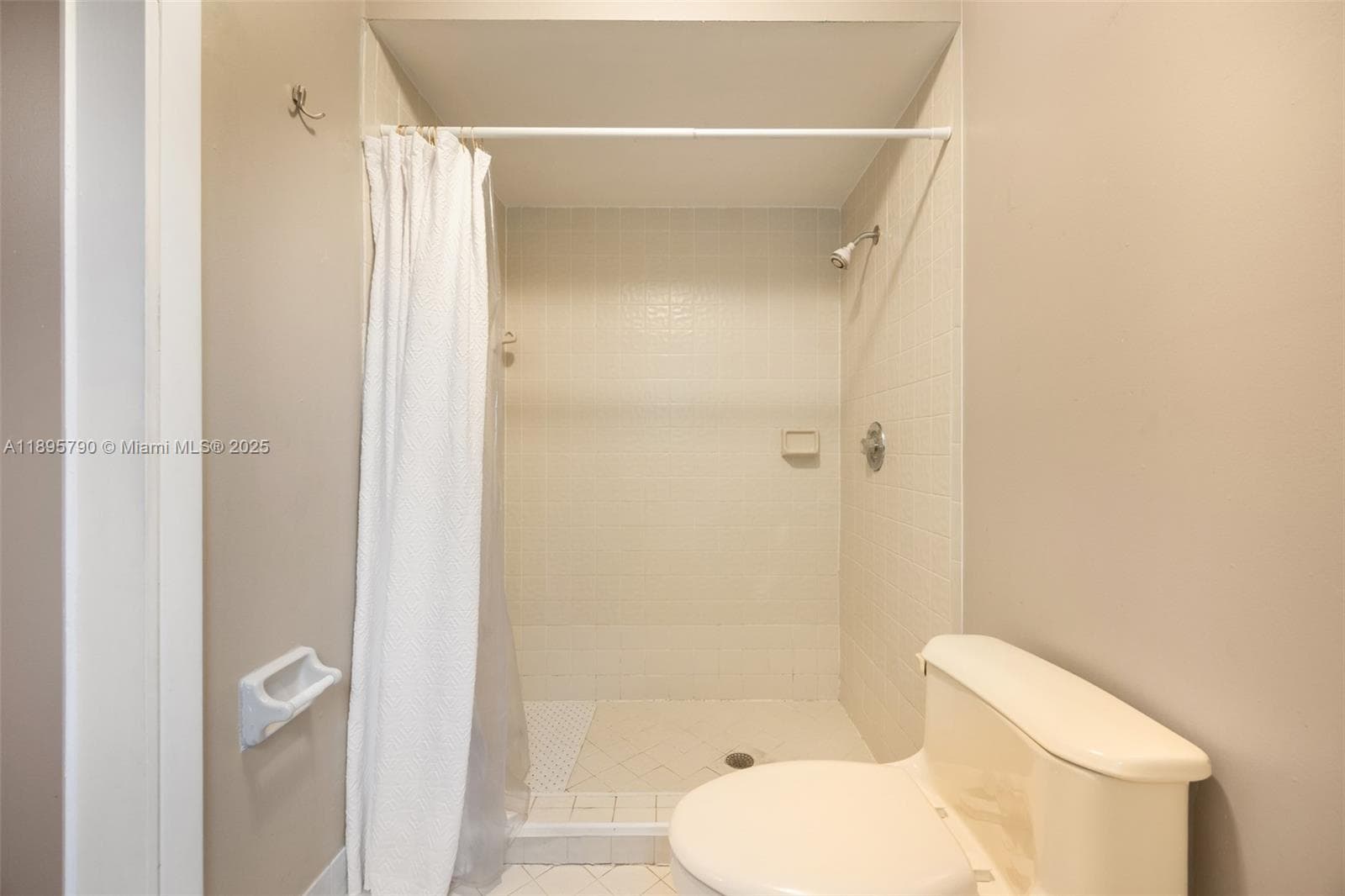 9730 SW 219th St, Cutler Bay FL 33190 — 20