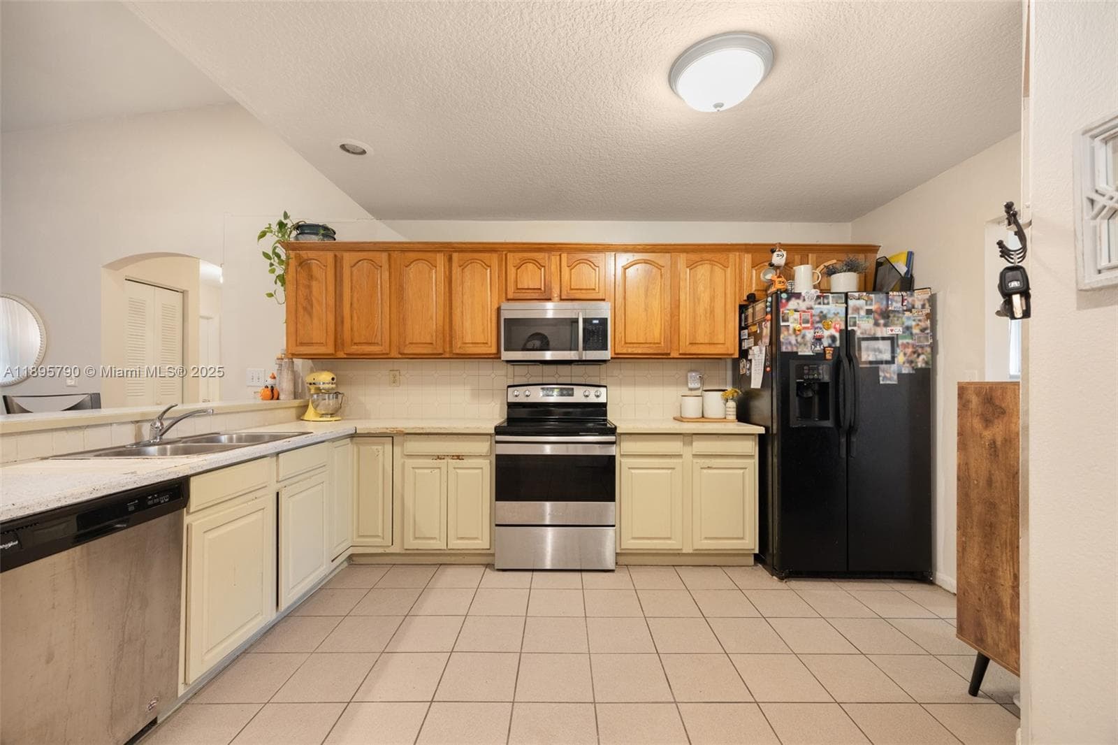 9730 SW 219th St, Cutler Bay FL 33190 — 8