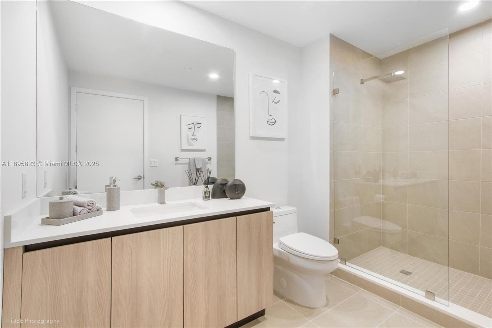 1420 NW 14th Ave # 1501, Miami FL 33125 — 14
