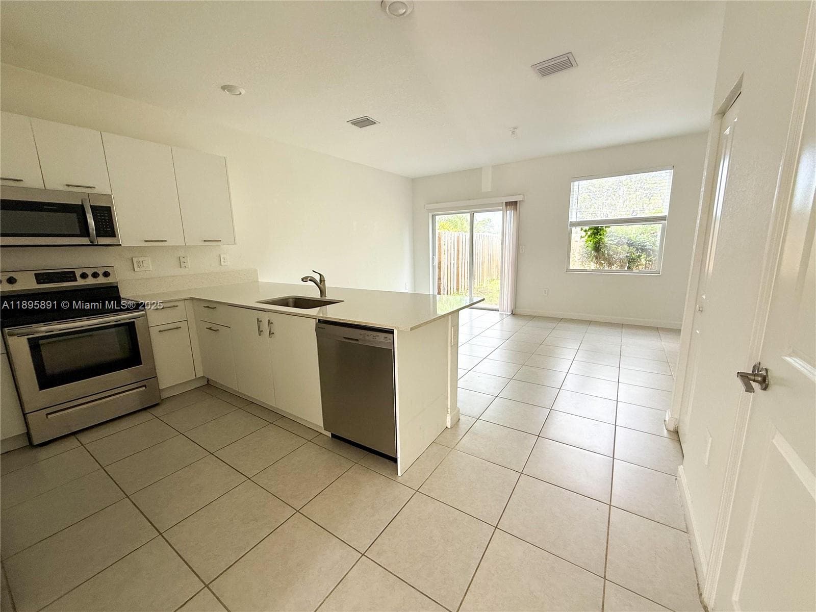 12445 NW 23rd Ct, Miami FL 33167 — 5