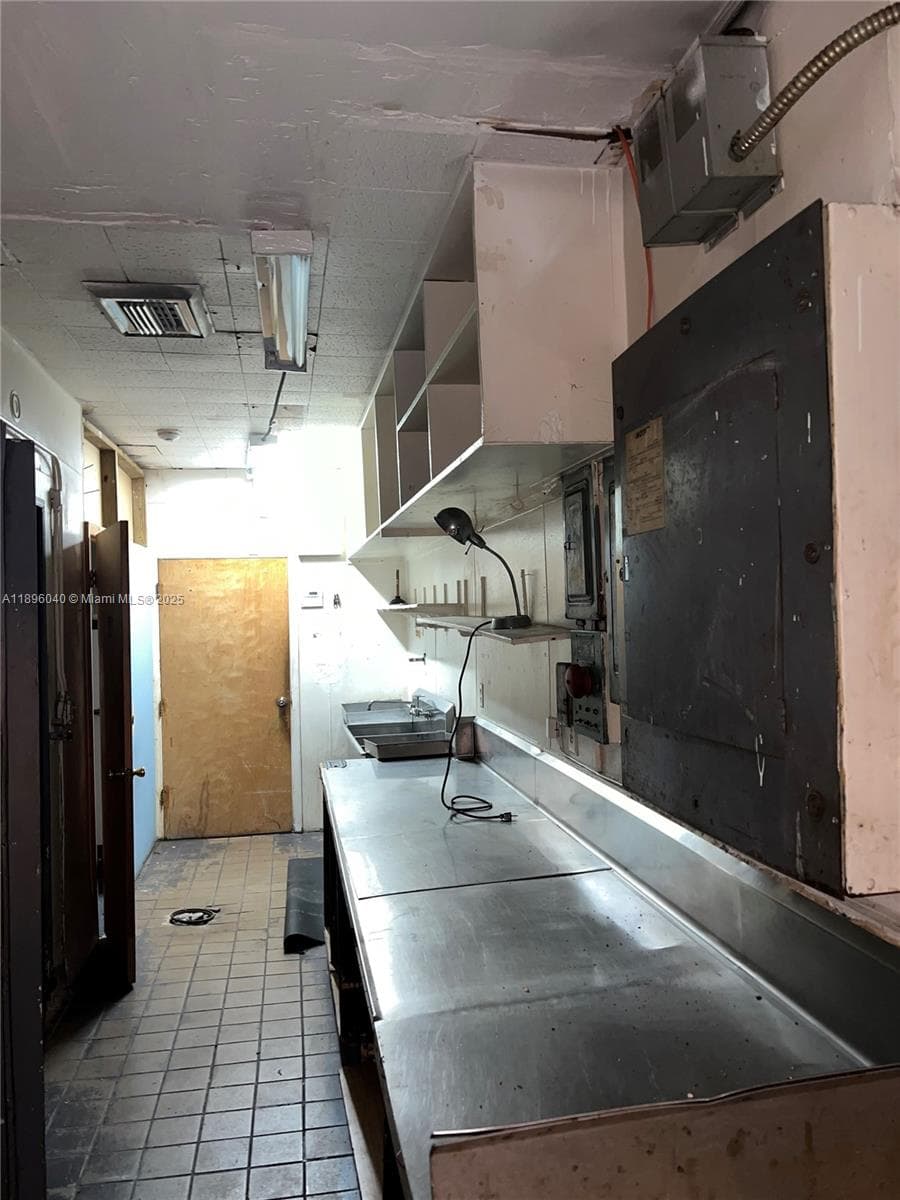 16801 NW 27th Ave, Miami Gardens FL 33056 — 16