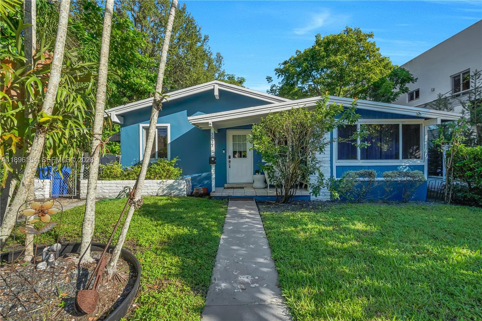 3577 Charles Ave, Miami FL 33133 — 26