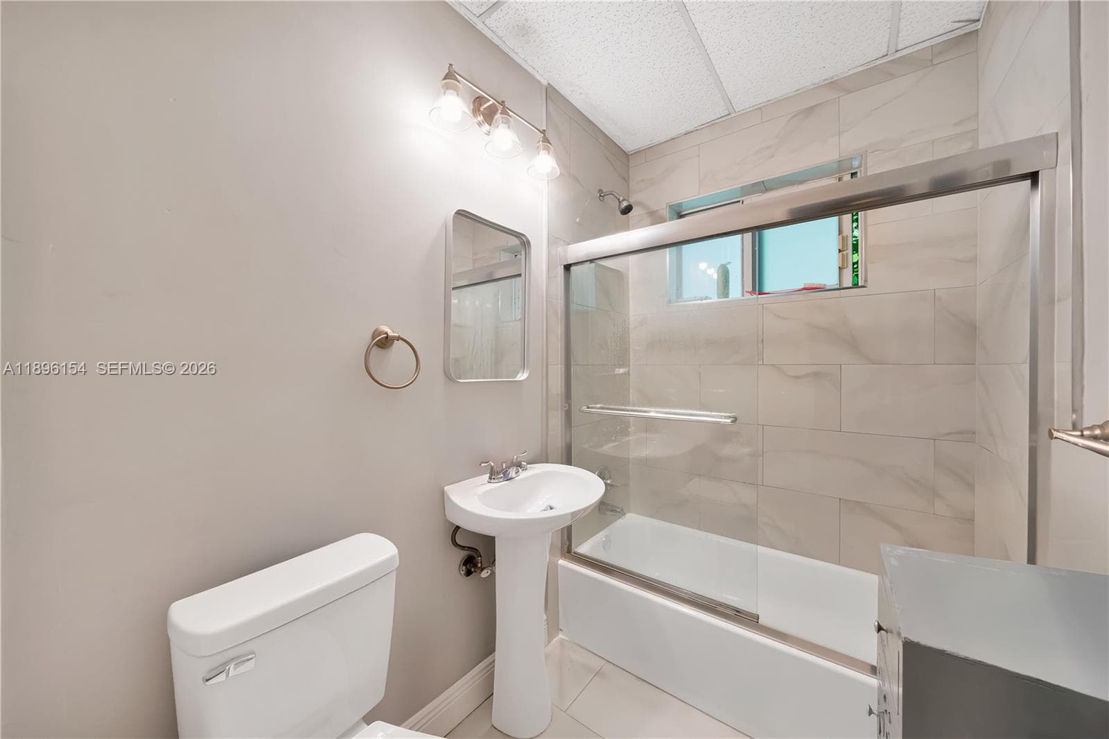 3577 Charles Ave, Miami FL 33133 — 14