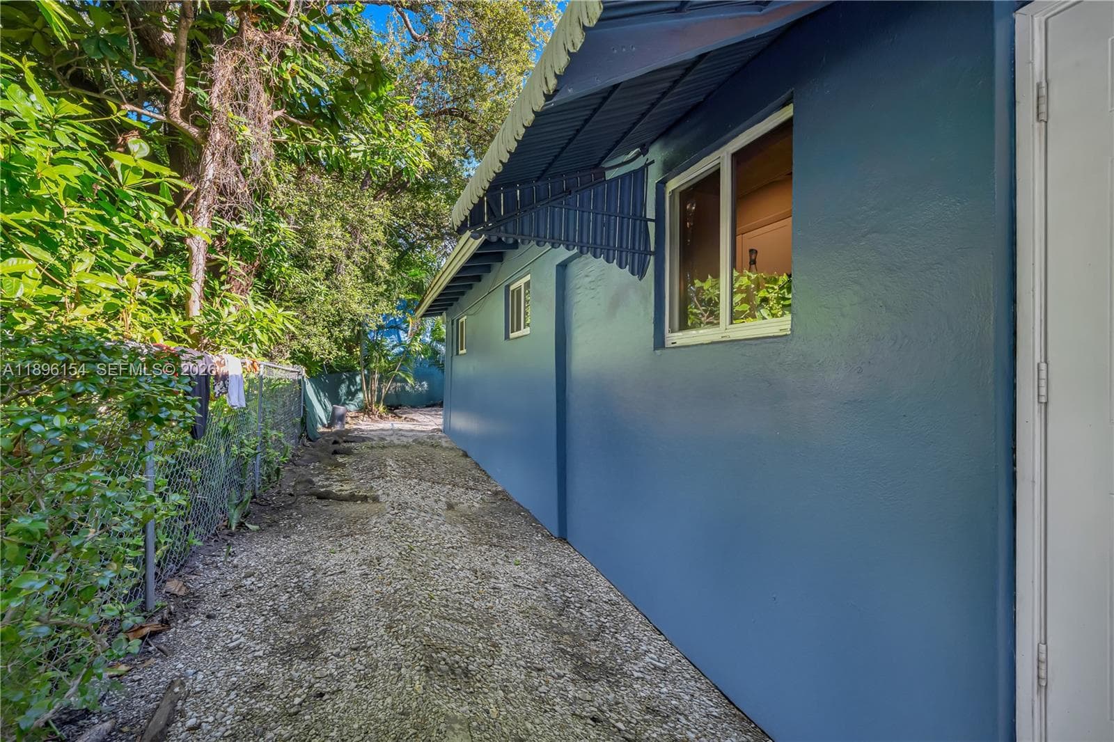 3577 Charles Ave, Miami FL 33133 — 15