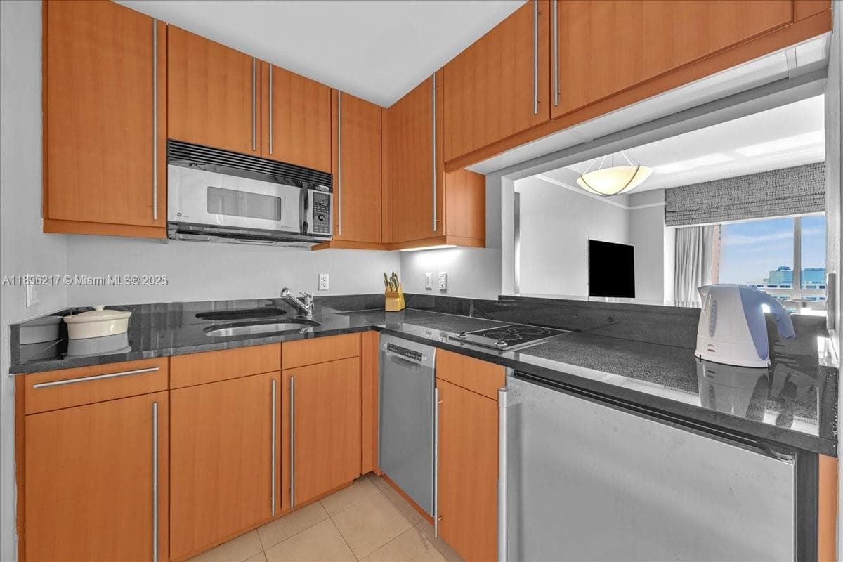 1435 Brickell Ave # 3603, Miami FL 33131 — 9