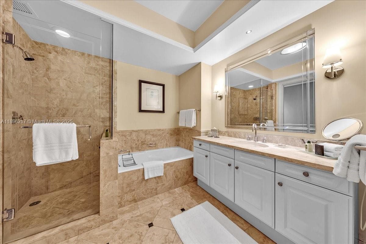 1435 Brickell Ave # 3603, Miami FL 33131 — 14