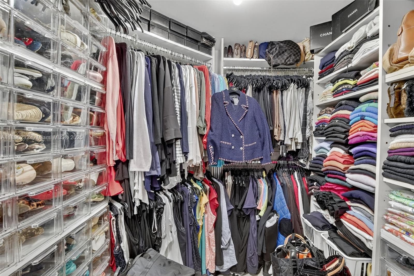 7000 Island Blvd # 903, Aventura FL 33160 — 23