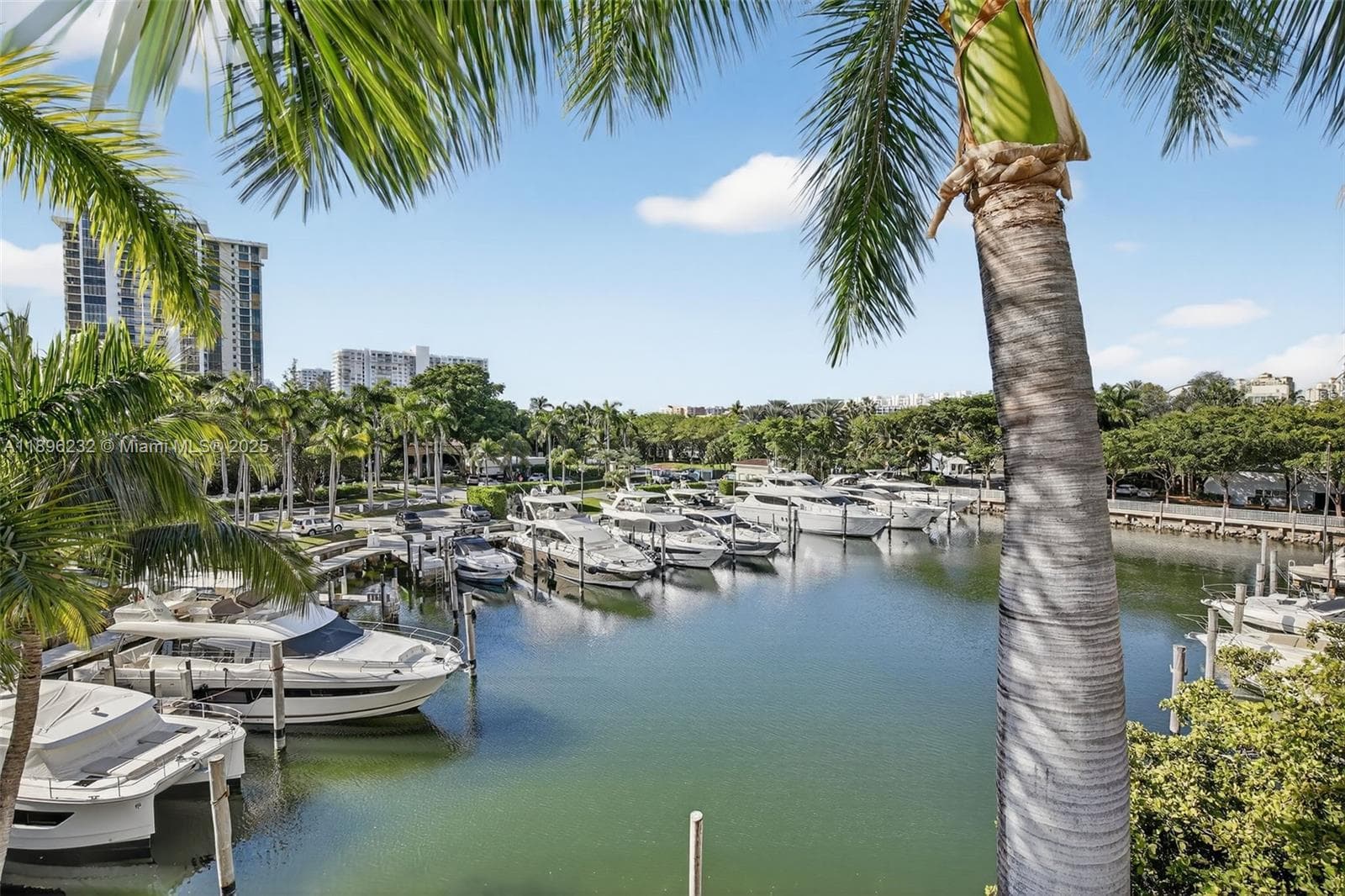 7000 Island Blvd # 903, Aventura FL 33160 — 42