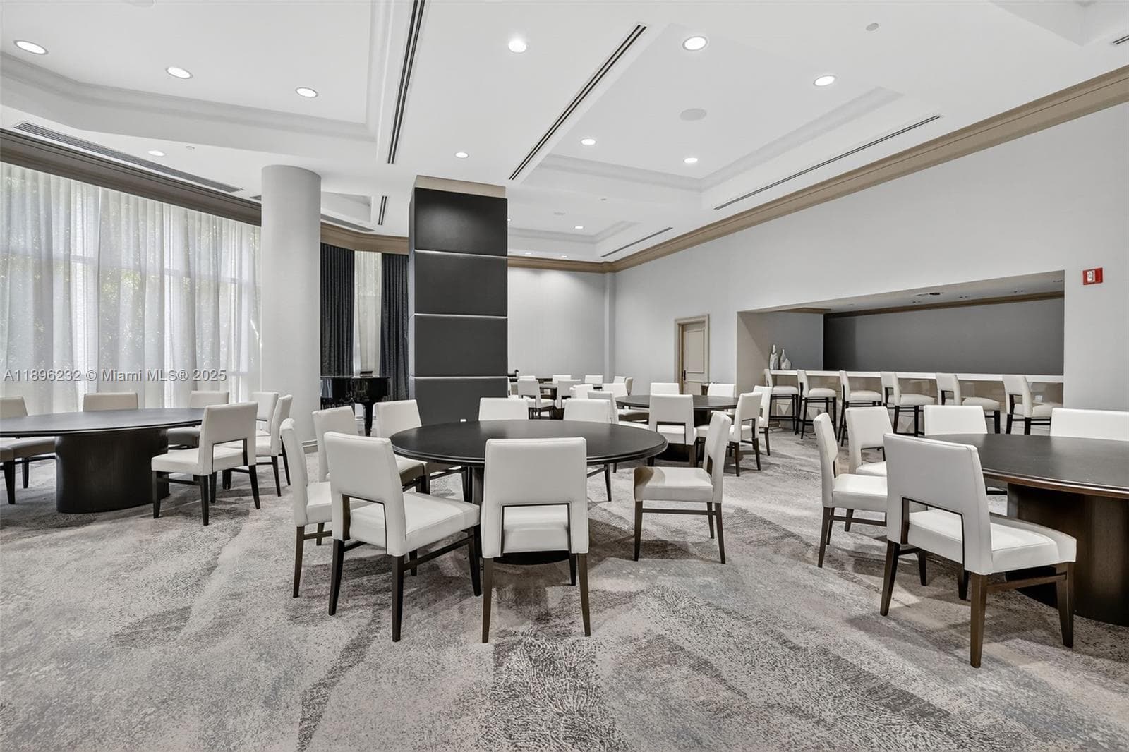 7000 Island Blvd # 903, Aventura FL 33160 — 32