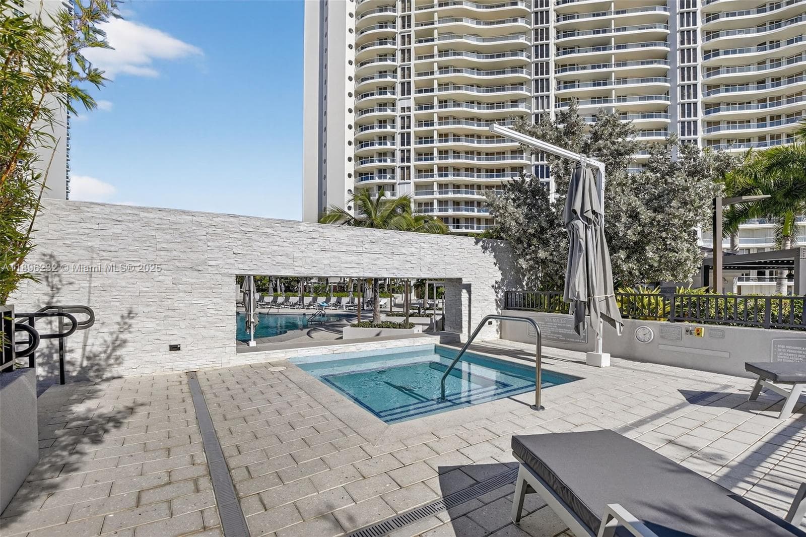 7000 Island Blvd # 903, Aventura FL 33160 — 37