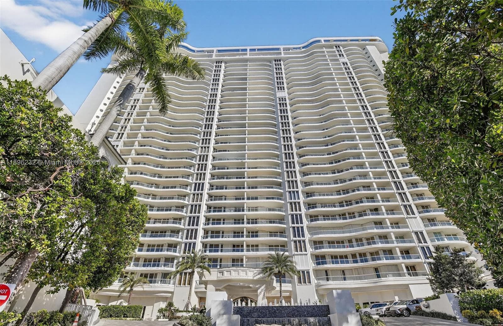 7000 Island Blvd # 903, Aventura FL 33160 — 48